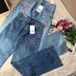 embroidered midwaist denim jeans in two blue washes
